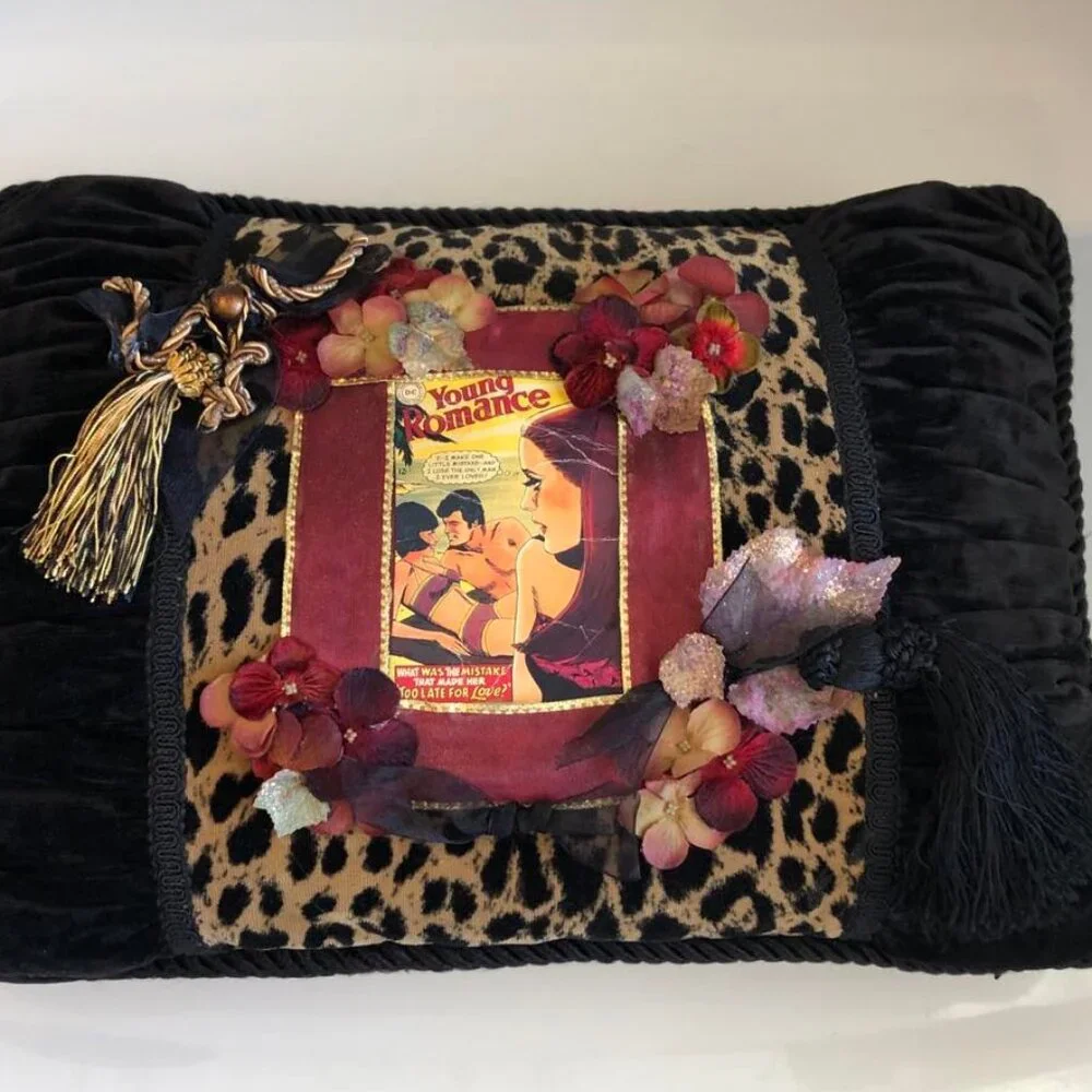 NWT ALEXANDRA'S ACCENTS Accent Pillow DC Romance Comic Strip Black\Leopard 15